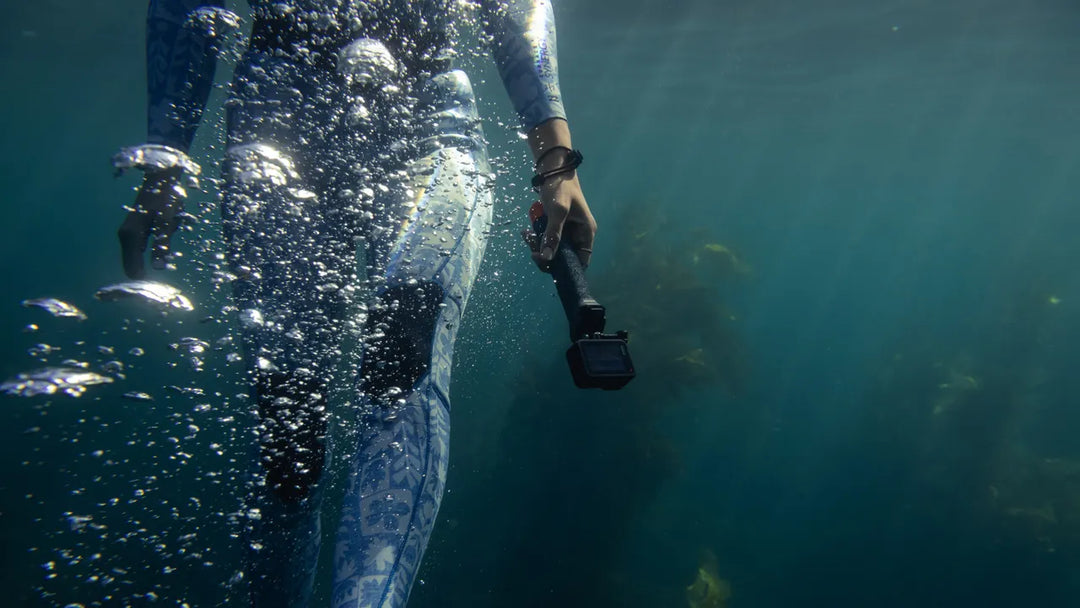GoPro The Handler: Floating Hand Grip (AFHGM-003) — Waterproof POV Stability